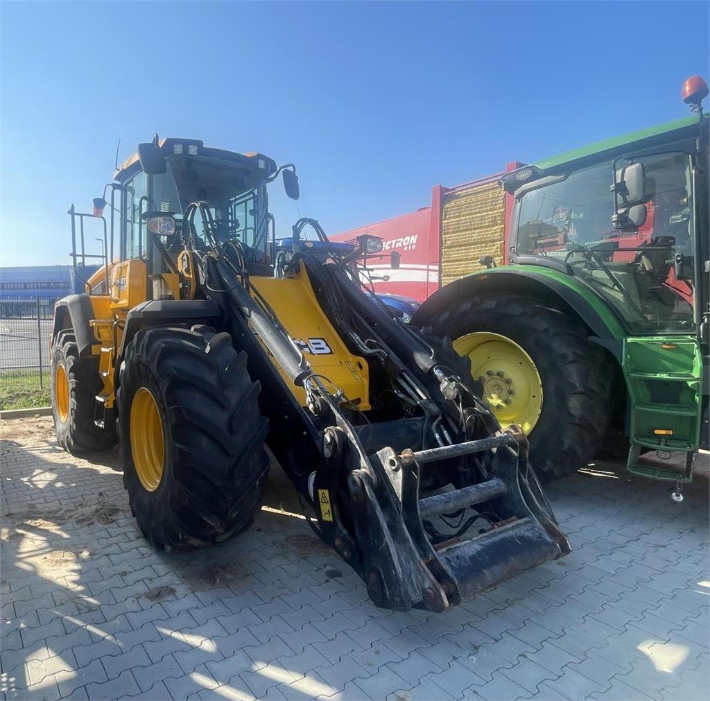 Chargeuse sur pneus JCB 427 Agri Stage V — occasion 2021, 3 000 h