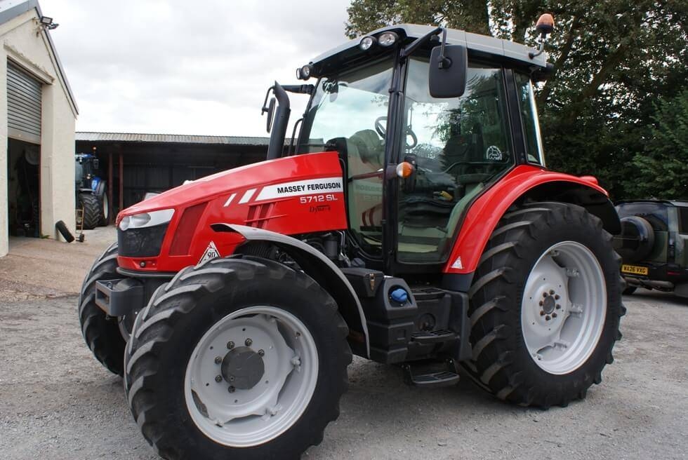 Massey Ferguson 5712SL