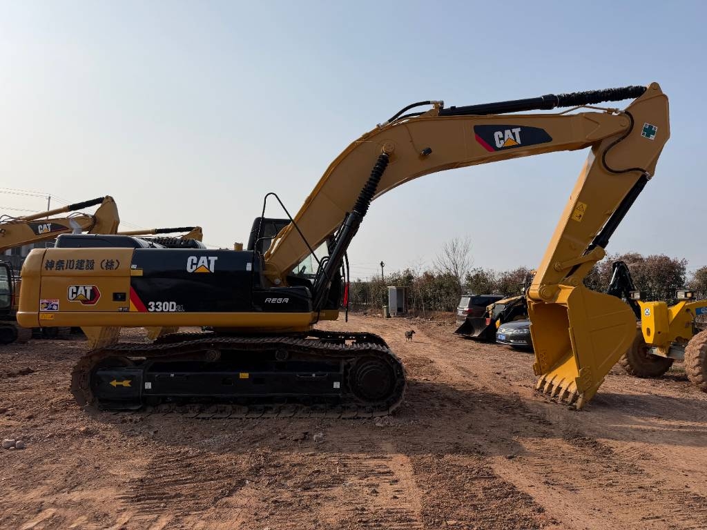 Pelle sur chenilles Caterpillar 330 D CAT 330 DL CAT 330D2L — occasion 2023
