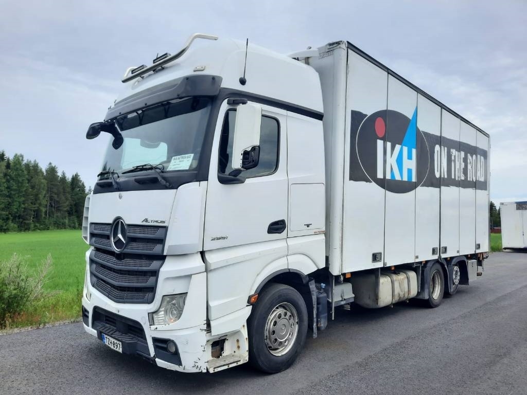 Mercedes-Benz Actros 2551