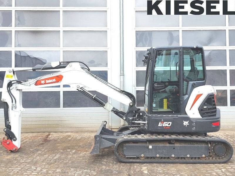 Mini-pelle Bobcat E 60 — occasion 2022, 700 h