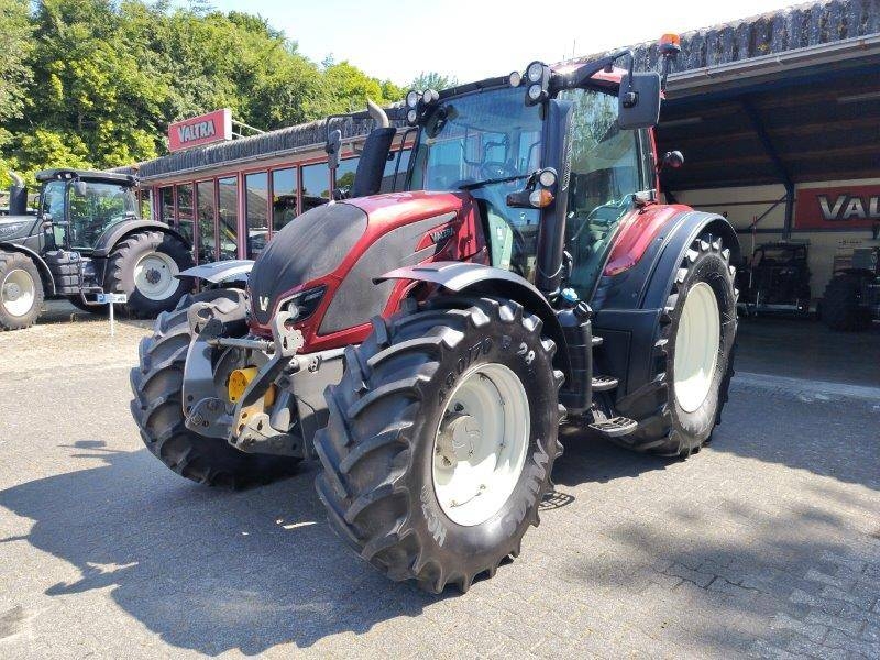 Valtra N174 D