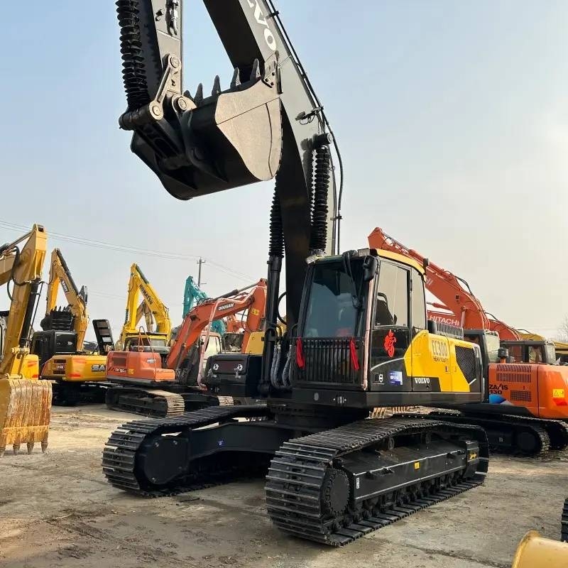 Pelle sur chenilles Kubota EC 300 — occasion 2024, 964 h