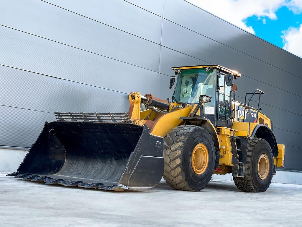 Chargeuse sur pneus Caterpillar 972M — occasion 2016, 12 056 h