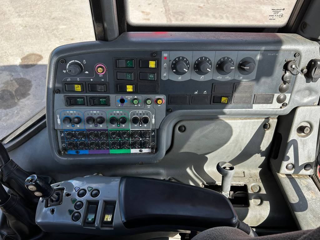 Valtra C 130 / Kuormaaja, Kauha, Siisti! kuva 14