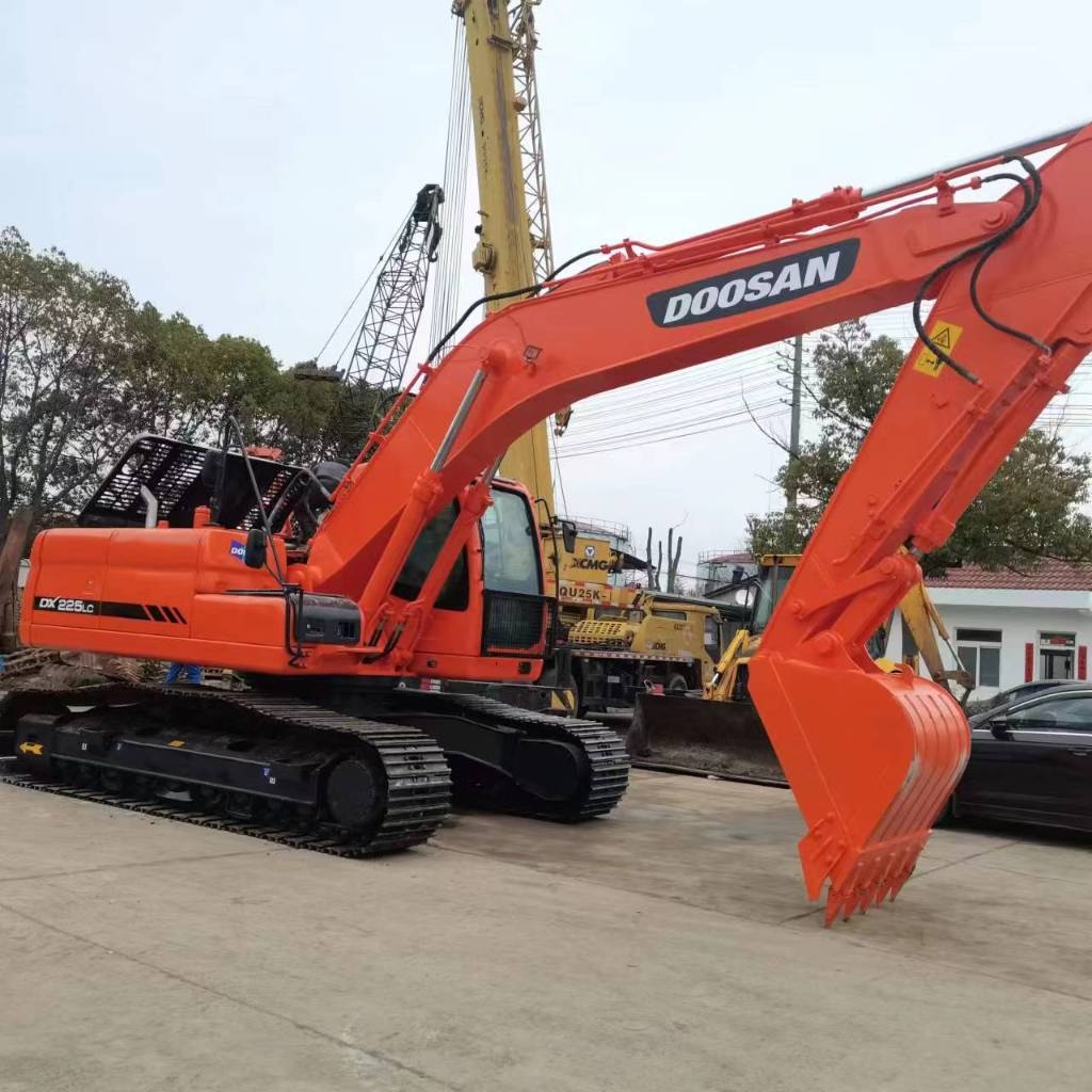 Doosan DX 225 LC