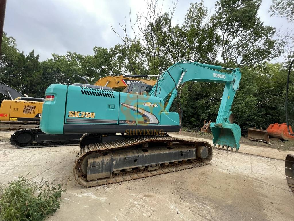 Kobelco SK 250-8