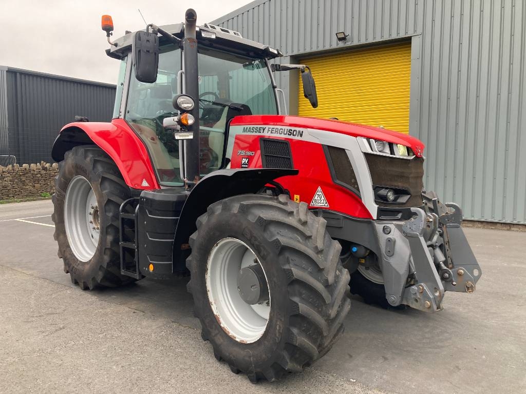 Massey Ferguson 7S.180