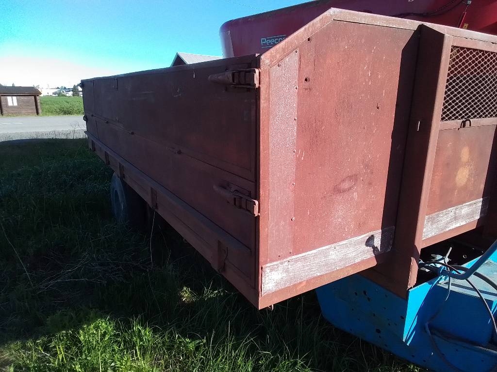 omatekoinen vaunu