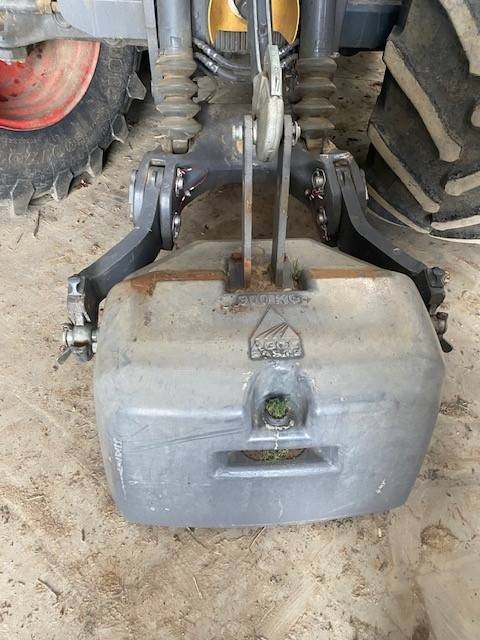 Agco 900KG FRONT WEIGHT