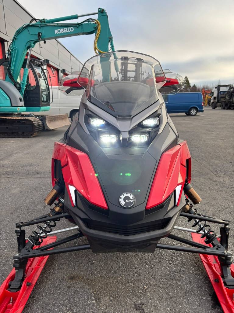 Lynx Rave 600R E-tec / Vähän ajettu, Hieno! kuva 9