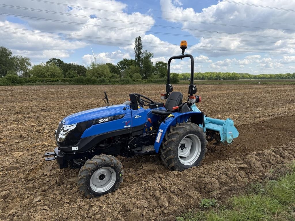 Solis 20 4WD minitractor DEMO 2026 optie met grondfrees