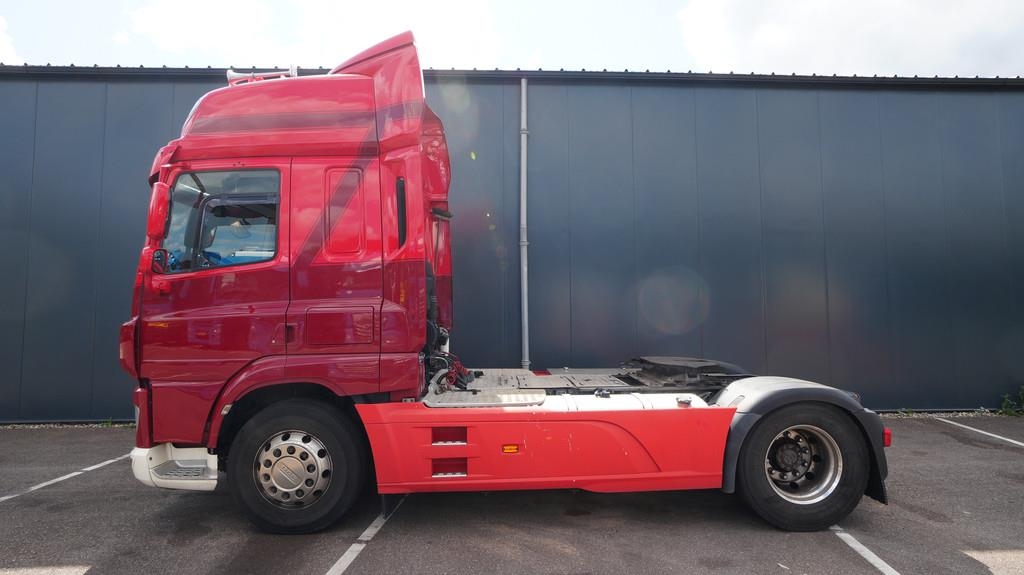 DAF CF 440 tractor unit 598.000km