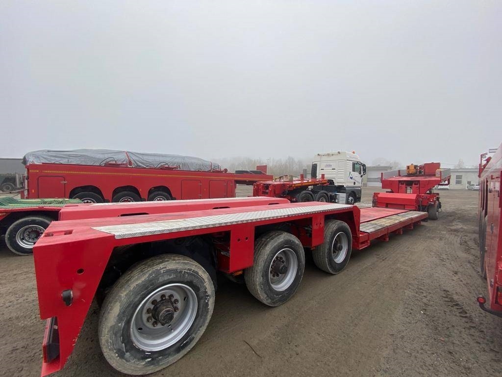 Goldhofer 1+3 axle | Tiefbett | Ausziehbar | Niskopodwoziowa