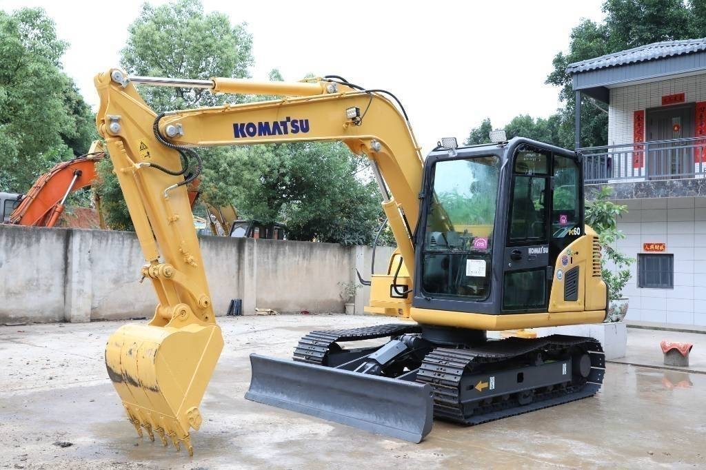 Komatsu PC 60-8