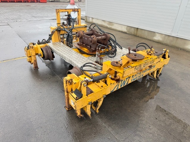 Matériel ferroviaire Liebherr AWI FCM TR2 Dual Rail Maintenance Grab — occasion