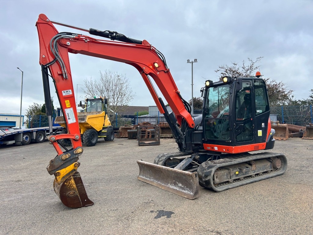 Mini-pelle Kubota KX080-4 — occasion 2022, 3 400 h