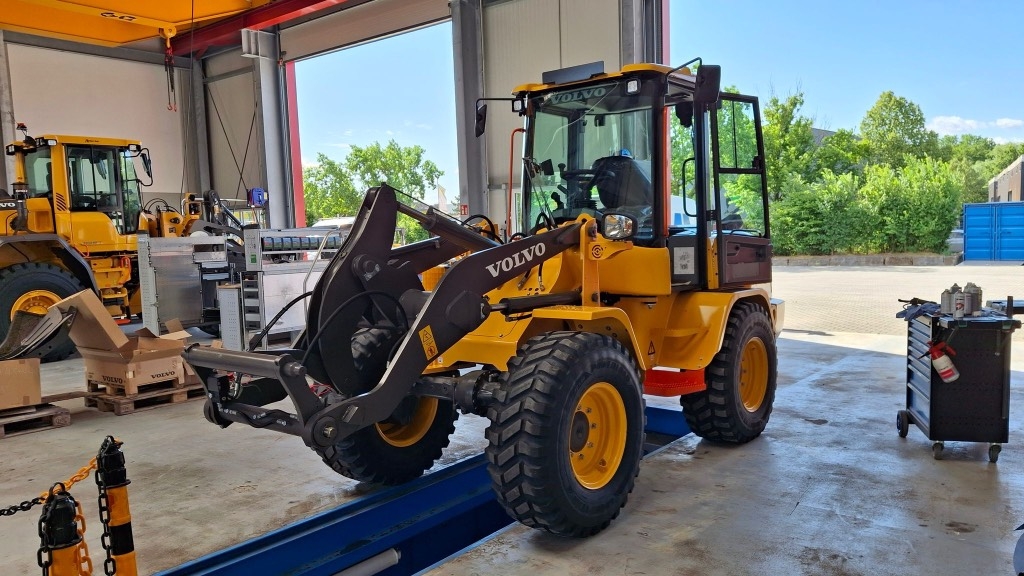 Chargeuse sur pneus Volvo L30 HS — occasion 2026, 2 h
