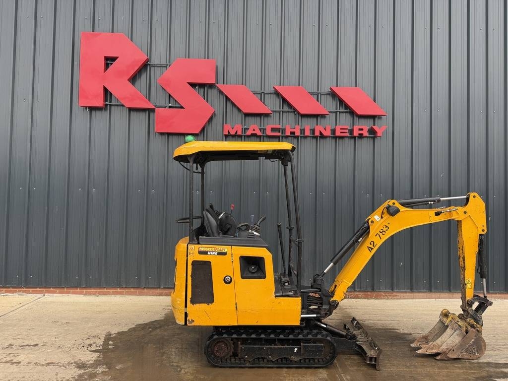 JCB 15 C-1 1.5t Mini Excvator / Digger