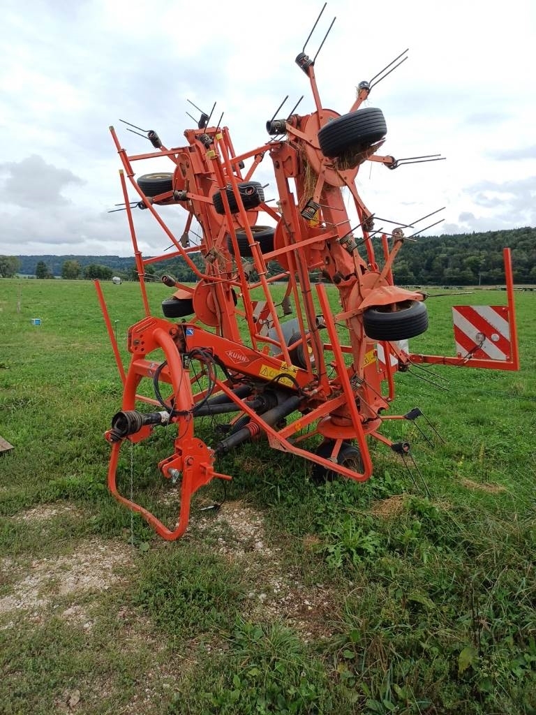 Kuhn GF 8702