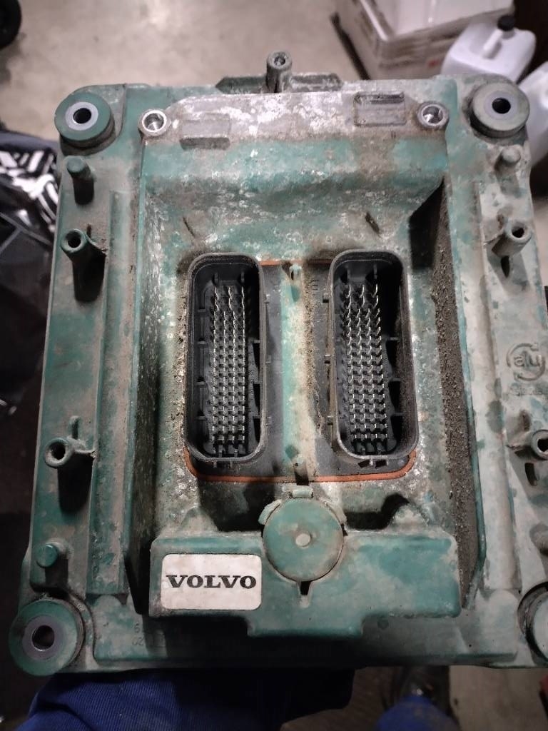 Volvo Moottori ecu