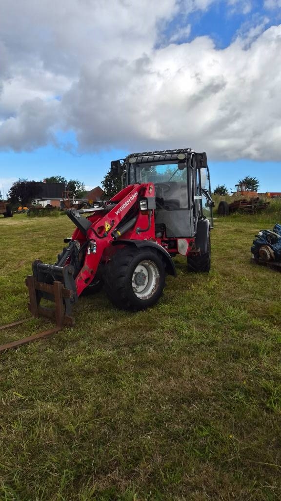 Weidemann 2070 CX LP