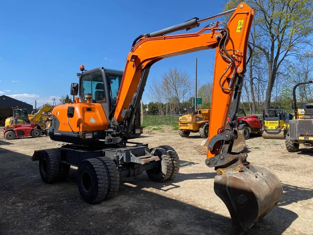 Doosan DX57W-5