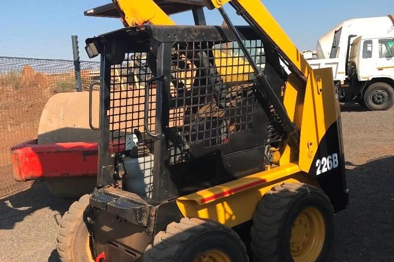 CAT 226B