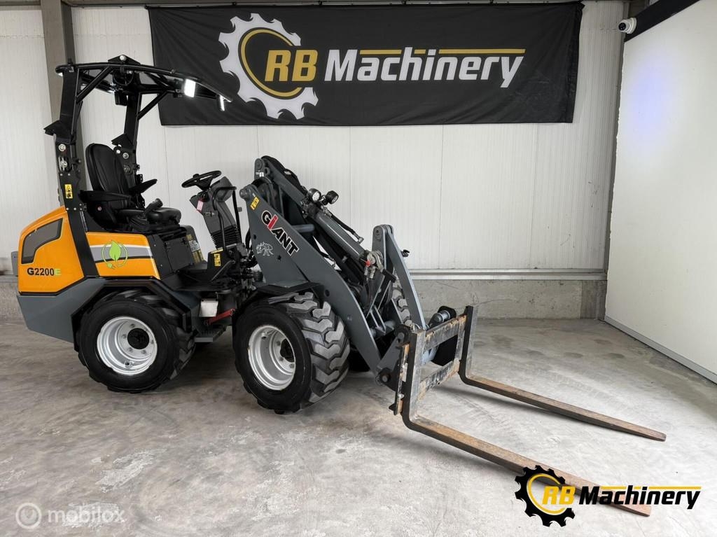 GiANT G2200E