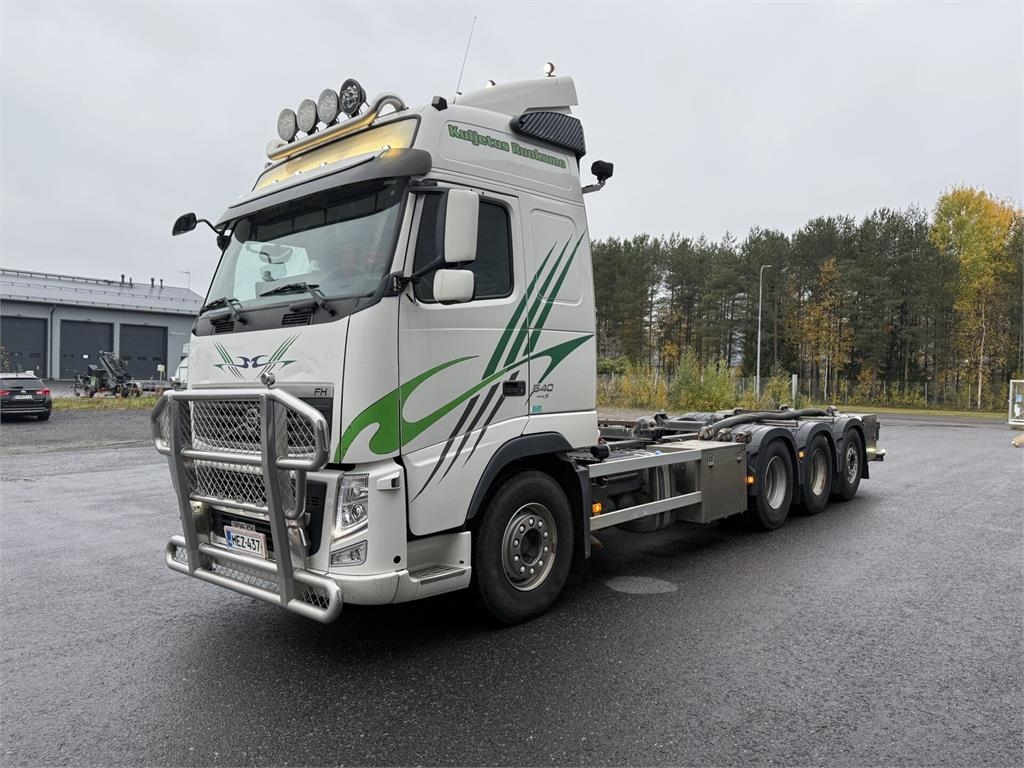 Volvo FH13 540 8X4 tridem