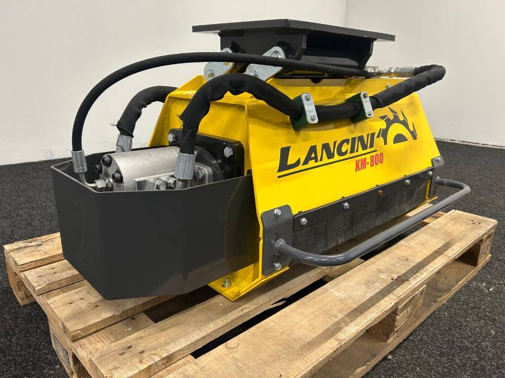 Lancini KM-800