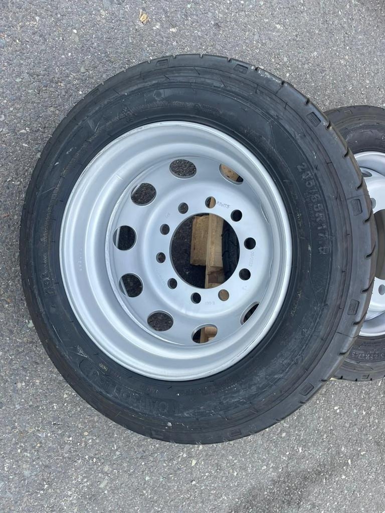 Onbekend HBI Tyres, CP60 (205/65 R17.5)