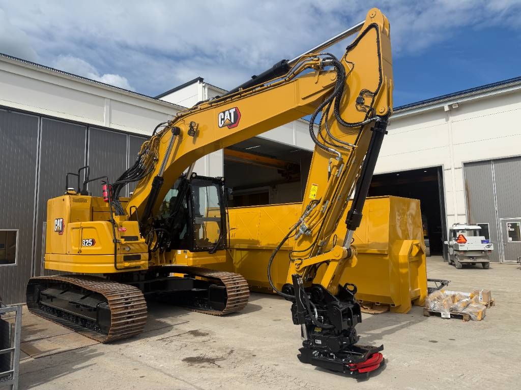 CAT 325