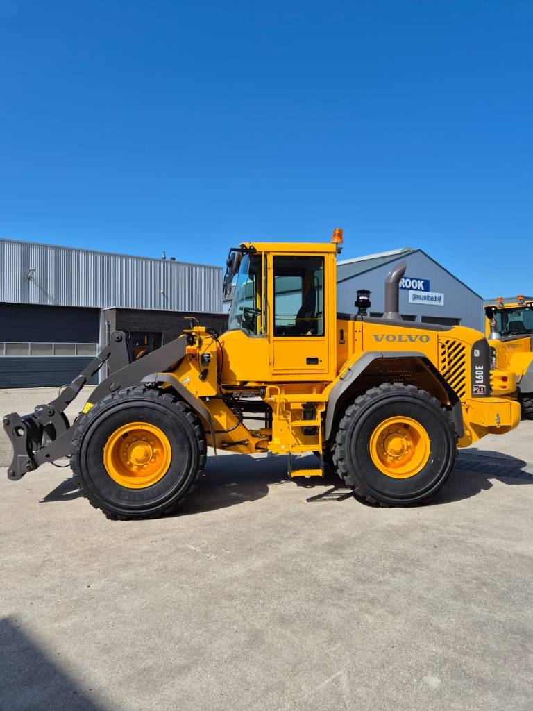 Volvo L60E NEW PAINT