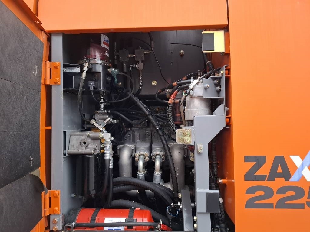 Hitachi Hitachi ZX 225 US R LC-5/ Engcon, Rasvari, Leica2D kuva 17