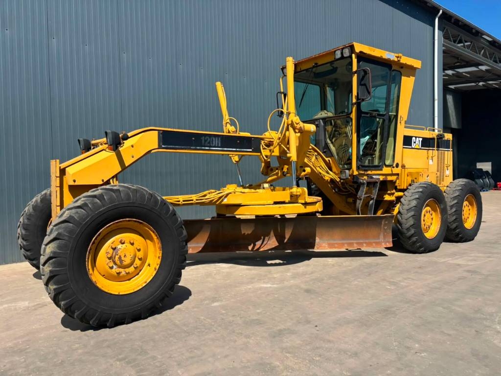 Niveleuse Caterpillar 120H - CE — occasion 1998, 6 466 h