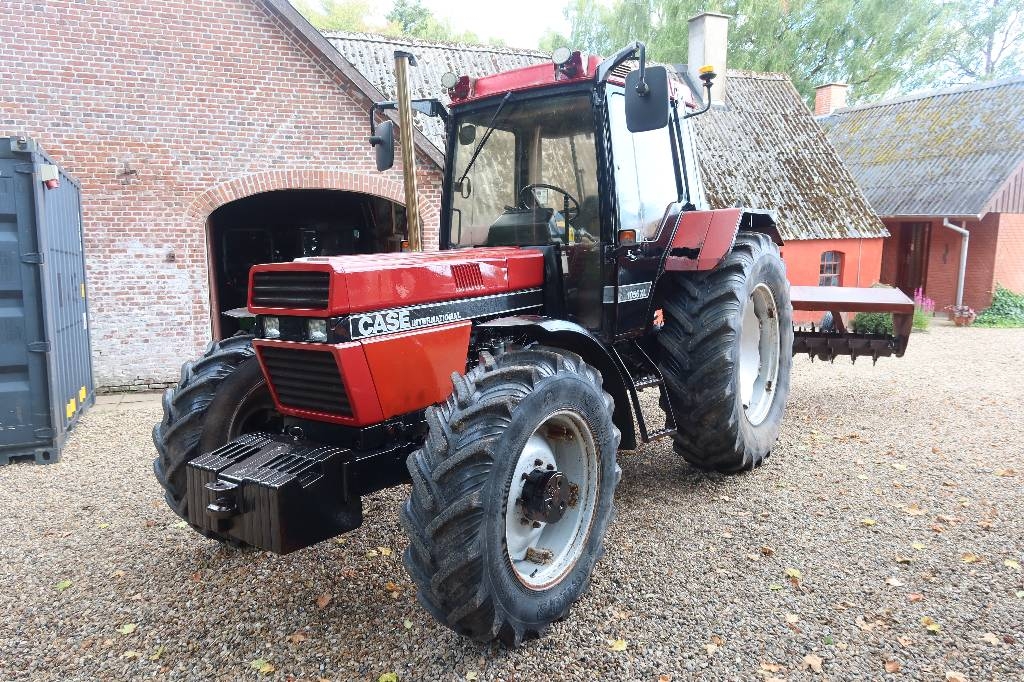 Tracteur agricole Case IH 1056 XL A — occasion 1990