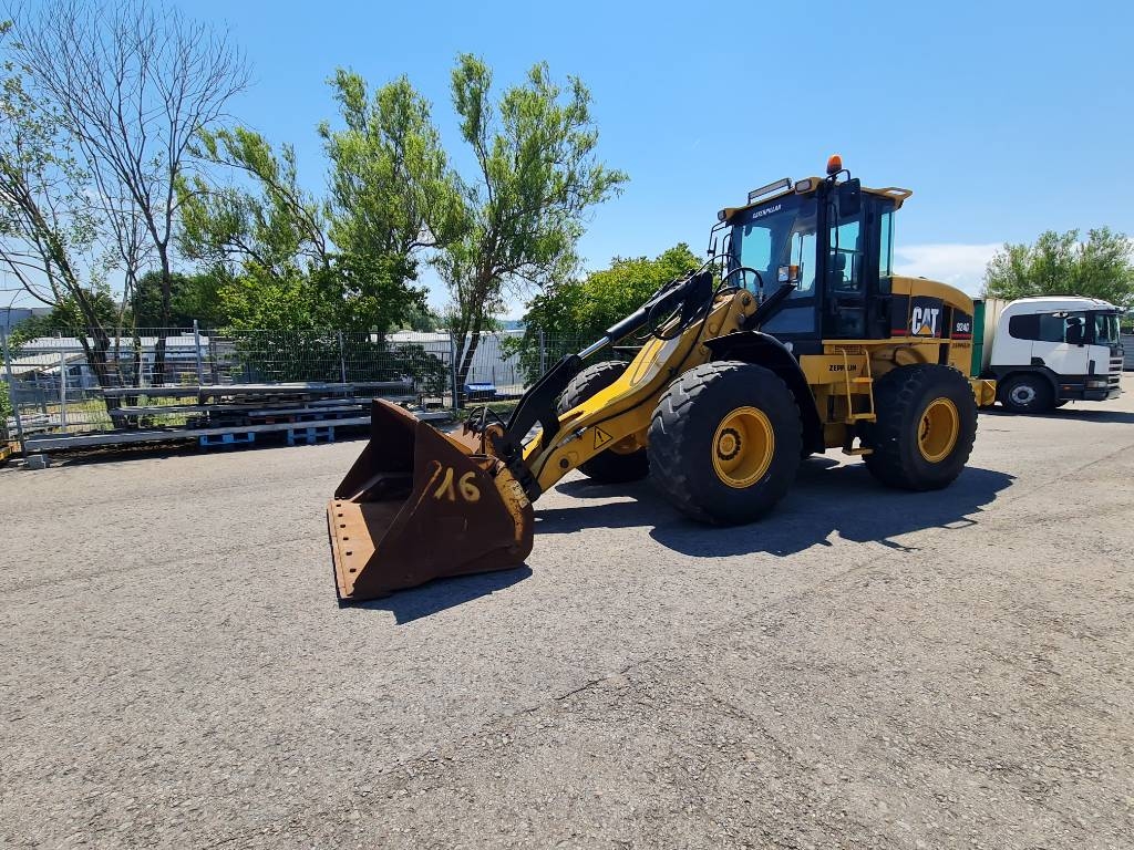 Chargeuse sur pneus Caterpillar 924 G — occasion 2001, 13 351 h