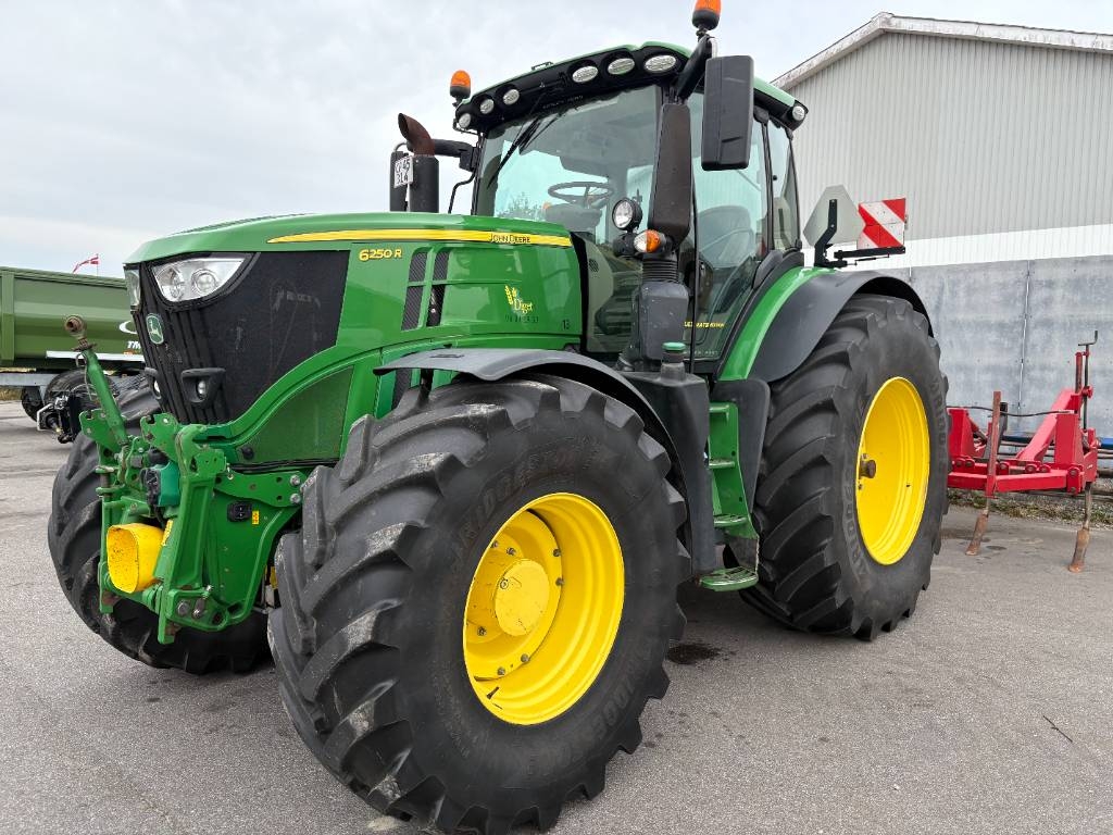 John Deere 6250 R
