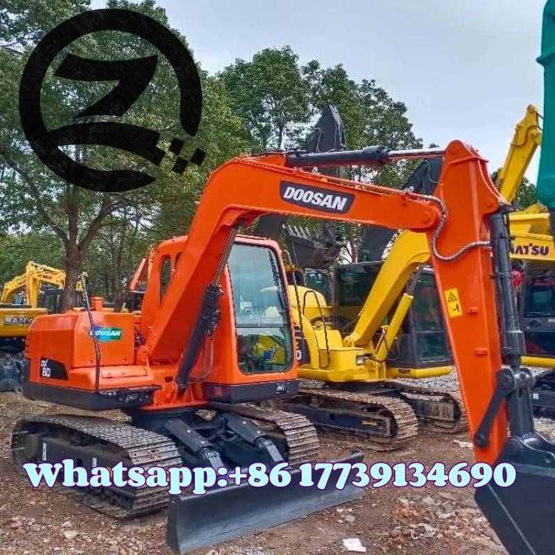 Mini-pelle Doosan DX 80 — occasion 2024, 504 h