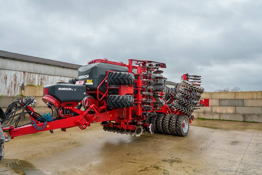 Horsch Focus 6 TD + Mestro RV 8.7