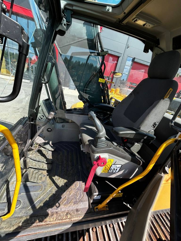 Volvo EC180DL / Myyty, Sold kuva 17