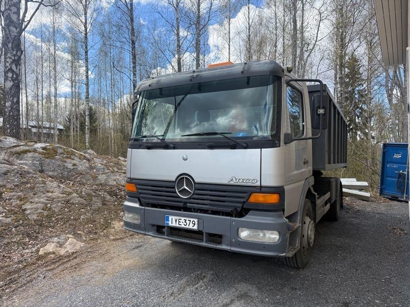 Mercedes-Benz Atego 1328L