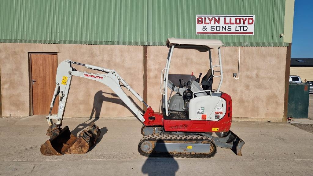 Takeuchi TB 216