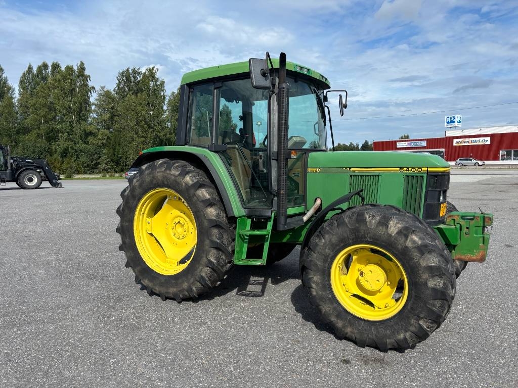 John Deere 6400 PowrQuad