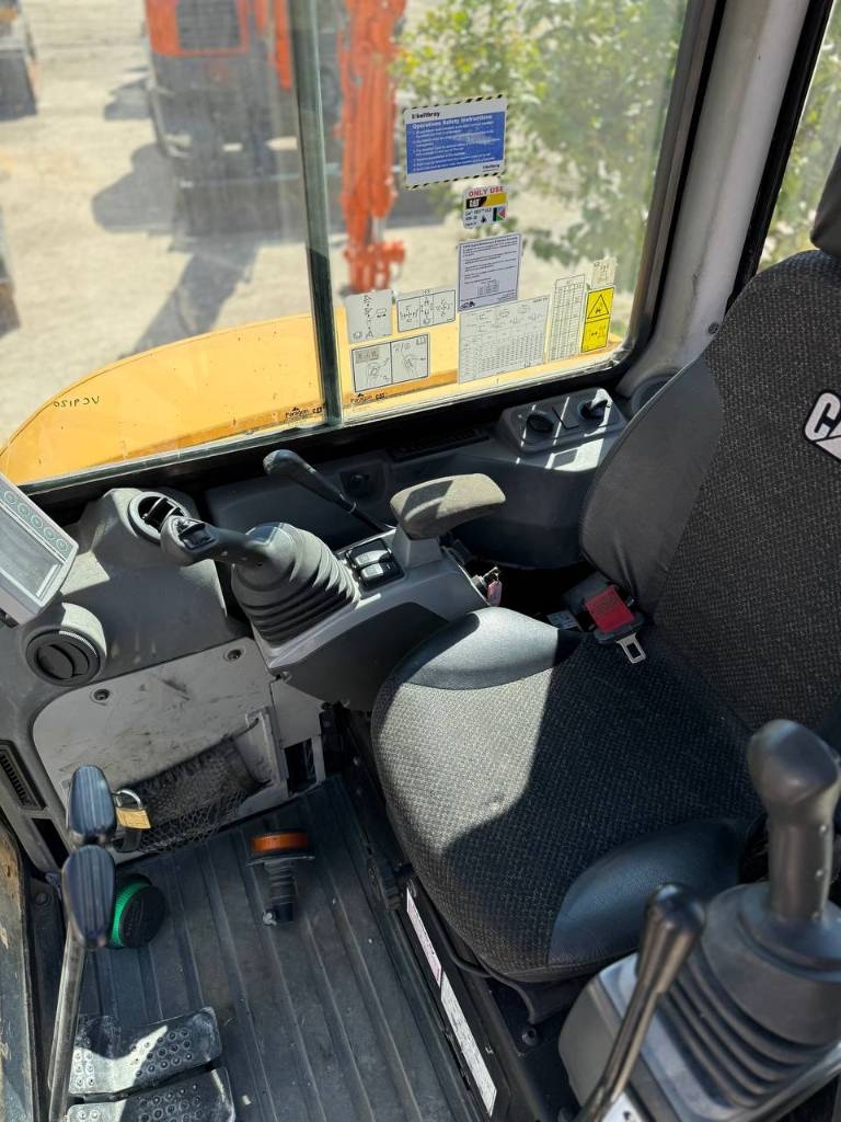 CAT 305 E CR