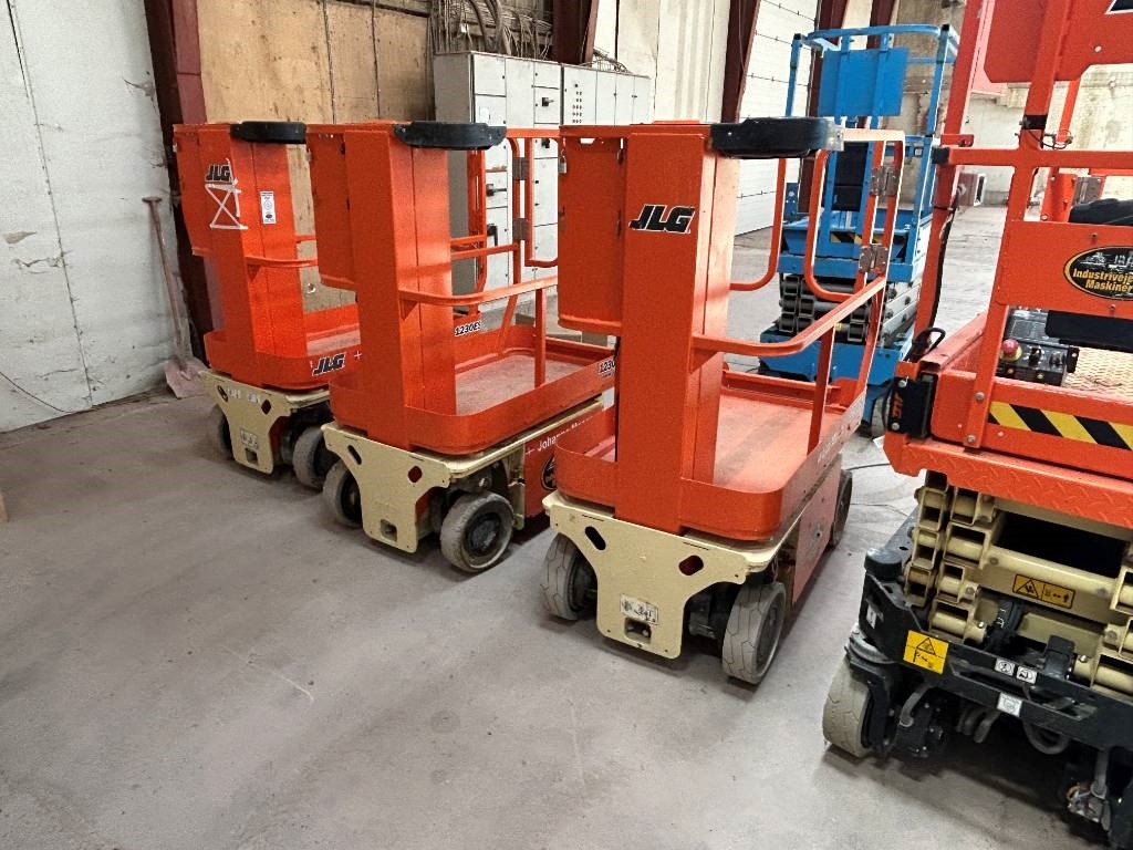 JLG 1230 ES