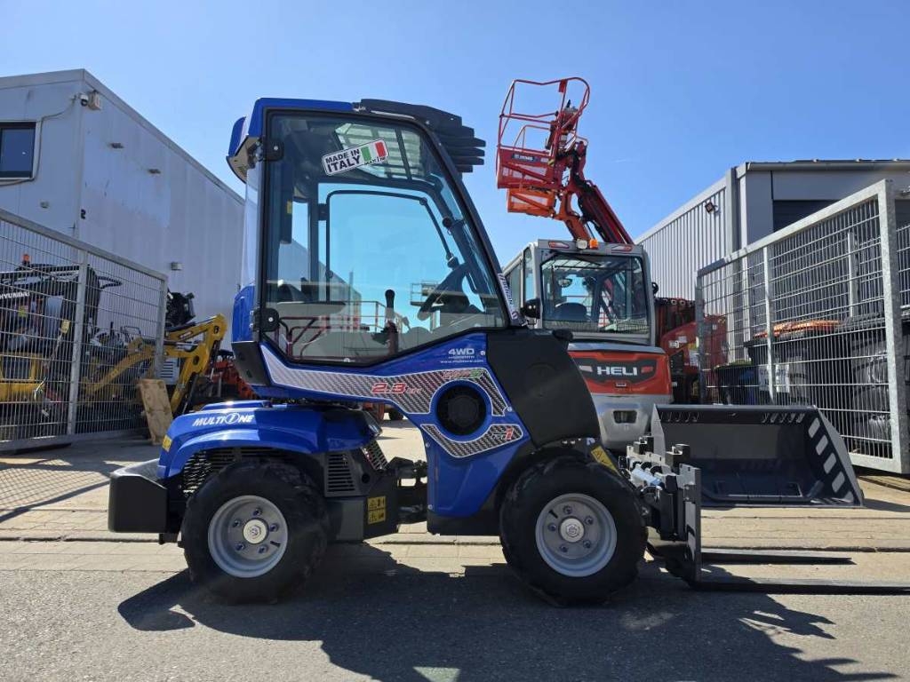 Tractopelle Multione 2.3 EFI — occasion 2024, 15 h