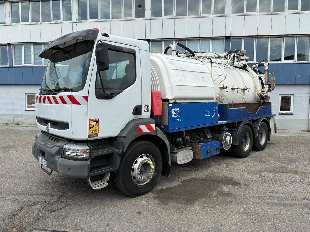 Renault 370 6x4 Vacuum tank 12,000 liters, MANUEL GEARBOX,