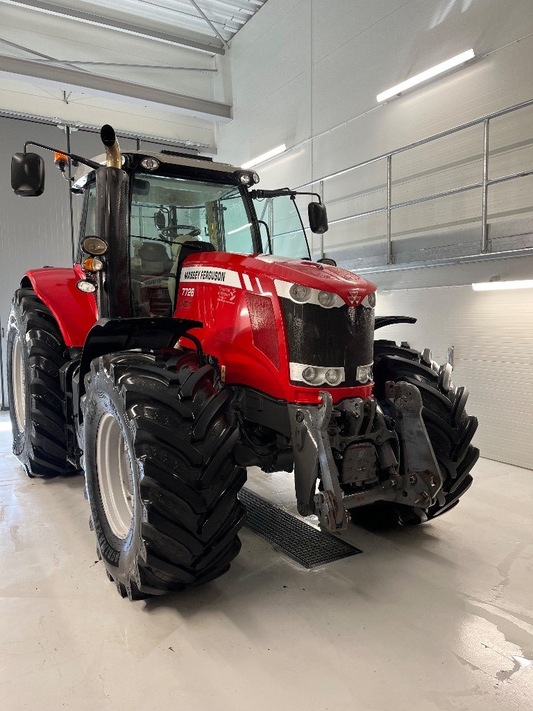 Massey Ferguson 7726 D-VT